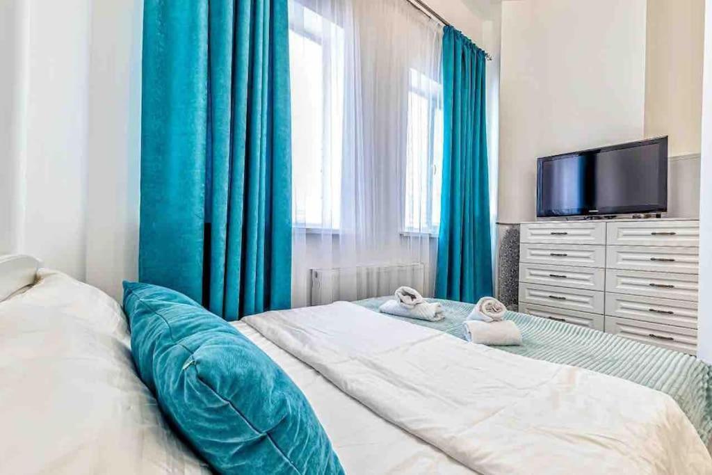 Уютная Квартира С Террасой В Сердце Столицы Appartement Taldykol Buitenkant foto